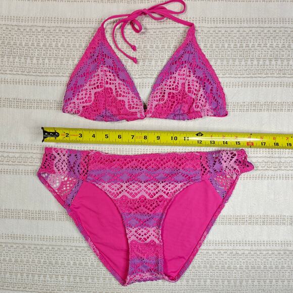 Becca Pink Crochet 2 Piece Bikini Swimsuit Size L - Picture 3 of 5